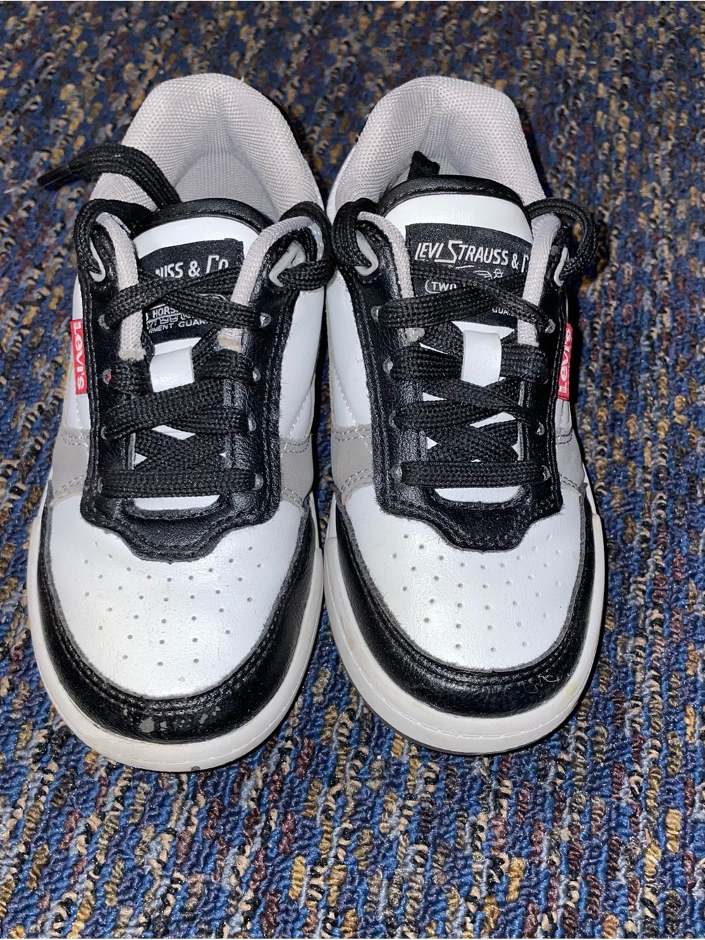 Levi's Kids Black & White Sneakers. Kids size 11